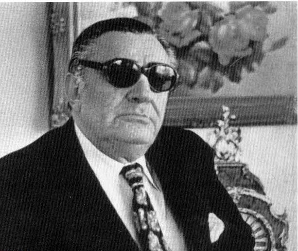 بنان همان کاری را با آواز کرد که نیما یوشیج با شعر