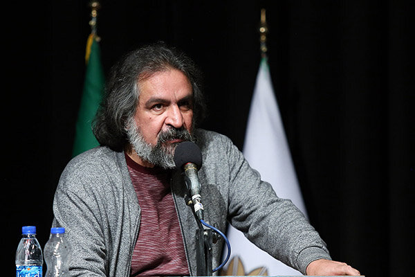 برگزاری سی‌وسومین «آیین آواز»/ خواننده جوان تجلیل شد